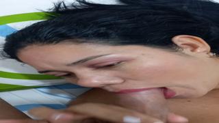 Her mouth never leaves my throbbing cock🌭 alone