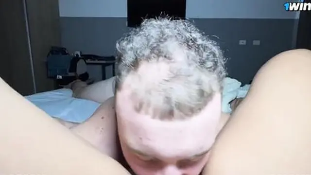 TE ESTAS COGIENDO NOVIA DE TU PAPA! COFLA24CM X SALOME GIL