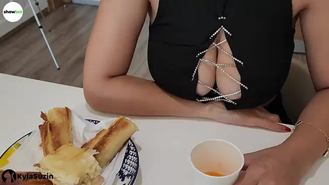 azgin komsum sikilmek icin yollar arayacak