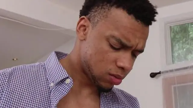 Jessie Rogers Devours Massive Thundercock In Heat