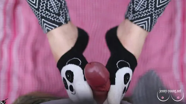 Quick blow job and foot job in the spring woods with pink hair girl