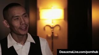 Busty Texas Cougar Deauxma Fucks Her Hotel Room Service Guy!