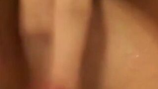 Teen masturbate shower