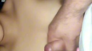 Pareja amateur follando duro —  se los dejo adentro (vídeo completo)