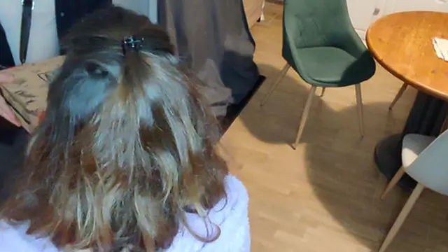 Livreur me baise et fini dans madam bouche