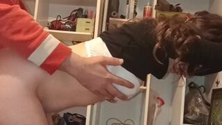 Doveva aiutarmi a sistemare la cantina —  e invece mi ha sistemato a pecora