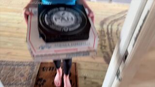 Pizza Delivery Girl Gets A Big Black Sausage And Her Face Covered In Cum