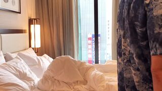 誕生日に懇願したサルサビキニに悩殺されて我慢できずに中出し 〜お返しに手マンで２回イカせたらアソコがビショビショ〜