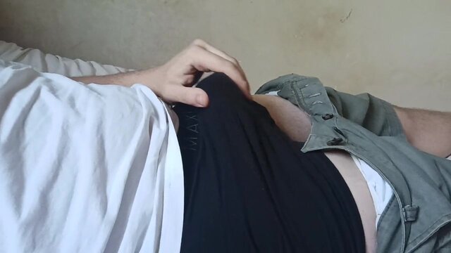 Two hot babes share lucky guy in FFM threesome