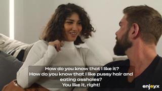 Curvy Venus loves the tattooed man's arousing cock🍆