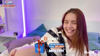 Slut gets brutally pounded by beastly dick🍆 and loses her nasty little mind
