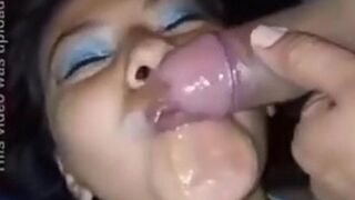 As she suckles his rod, 'Tasty wife feasts on cock🍆'