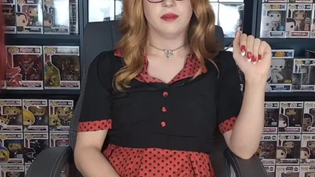 Mature Crossdresser Shows You Secrets