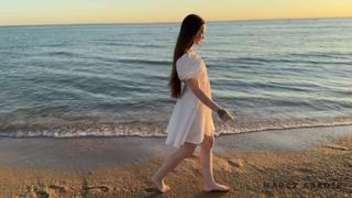 I hooked up with a sexy beach babe